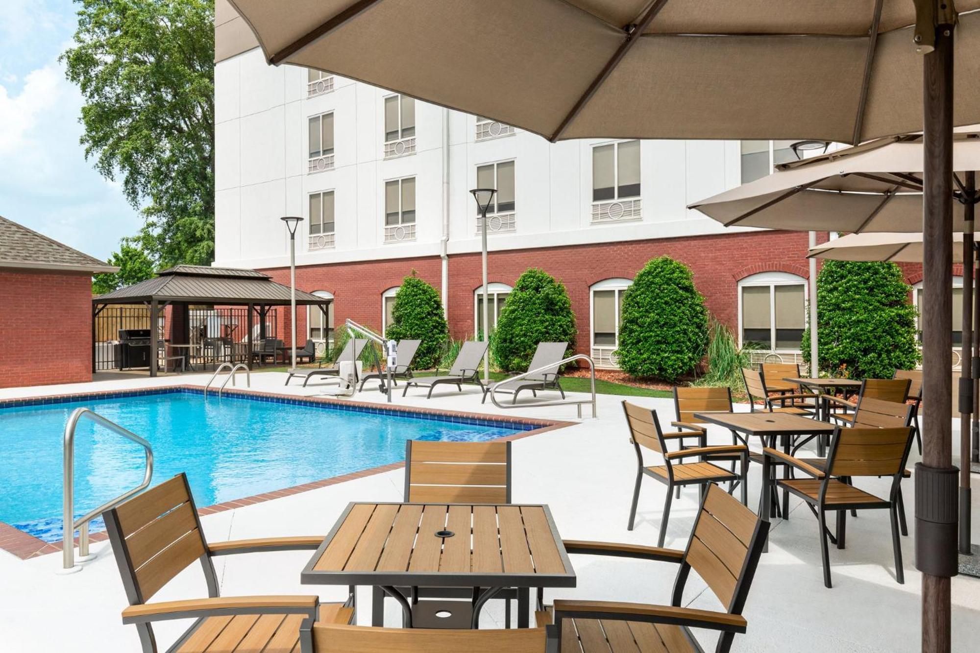 Holiday Inn Express & Suites - Tuscaloosa-University By Ihg Екстериор снимка
