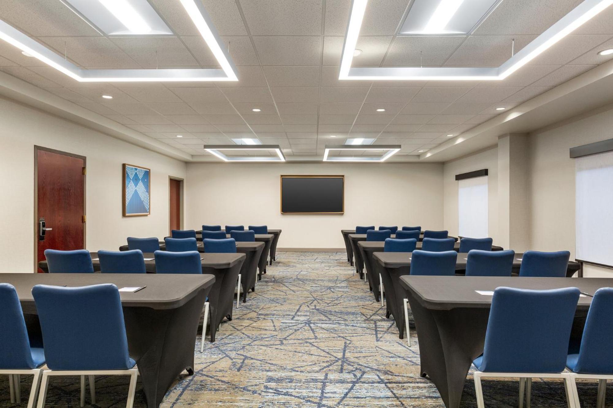 Holiday Inn Express & Suites - Tuscaloosa-University By Ihg Екстериор снимка