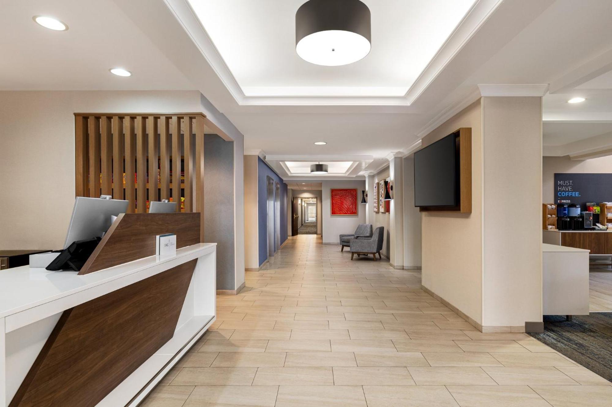Holiday Inn Express & Suites - Tuscaloosa-University By Ihg Екстериор снимка