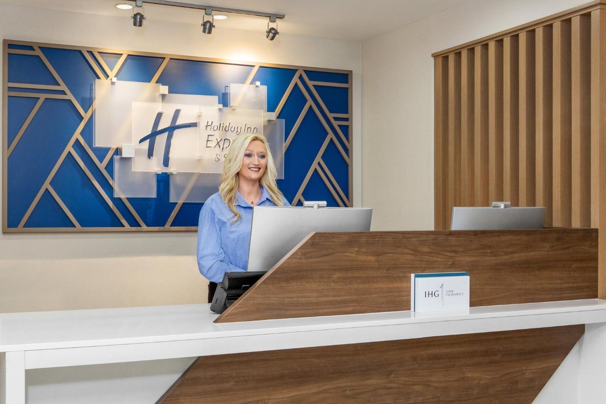 Holiday Inn Express & Suites - Tuscaloosa-University By Ihg Екстериор снимка